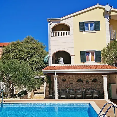 Seaview Ana - A Luxurious Escape Featuring A Private Pool, 6 Bedrooms, Zone, And Just 450m From The 别墅 Ražanj