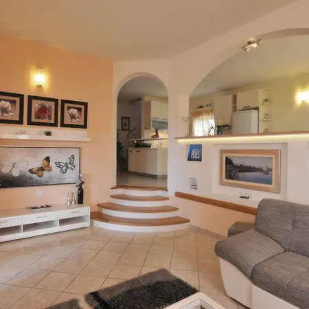 Seaview Ana - A Luxurious Escape Featuring A Private Pool, 6 Bedrooms, Zone, And Just 450m From The 别墅 *