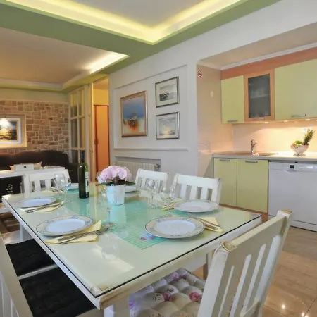 Seaview Ana - A Luxurious Escape Featuring A Private Pool, 6 Bedrooms, Zone, And Just 450m From The