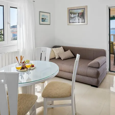 Seaview Ana - A Luxurious Escape Featuring A Private Pool, 6 Bedrooms, Zone, And Just 450m From The Villa