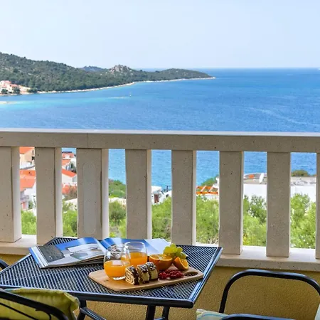 Seaview Ana - A Luxurious Escape Featuring A Private Pool, 6 Bedrooms, Zone, And Just 450m From The *