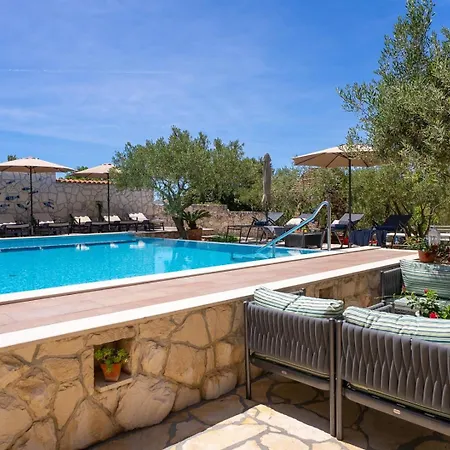 Villa Seaview Ana - A Luxurious Escape Featuring A Private Pool, 6 Bedrooms, Zone, And Just 450m From The