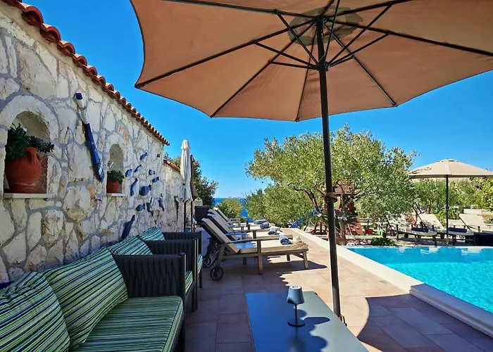 Seaview Ana - A Luxurious Escape Featuring A Private Pool, 6 Bedrooms, Zone, And Just 450m From The Villa